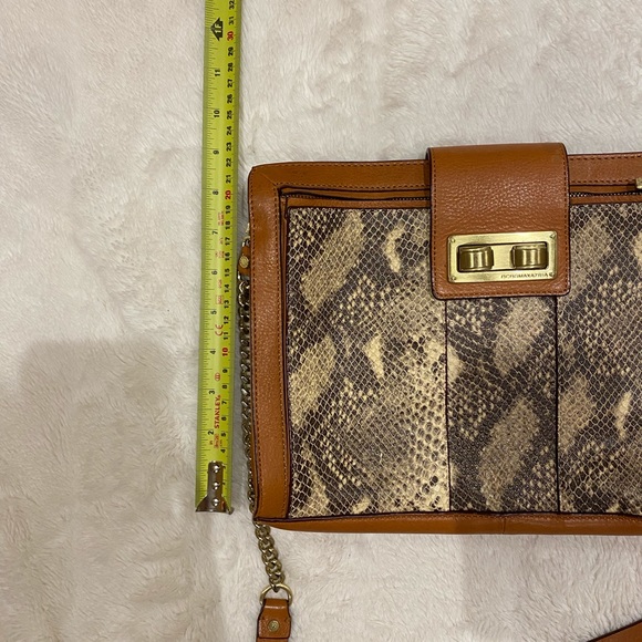 BCBG Maxazria Chain Purse - Picture 15 of 16